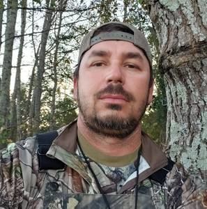 Meet your Posher, Clint